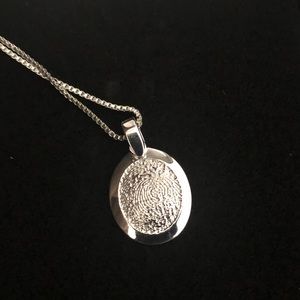 Meet your Posher, Jocelyn